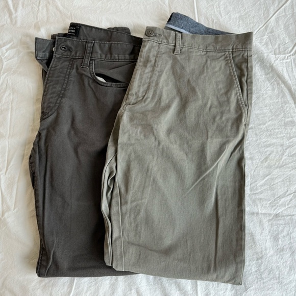2 Pairs of J. Crew Chino Pants 31 x 30 Stretch - Picture 2 of 3
